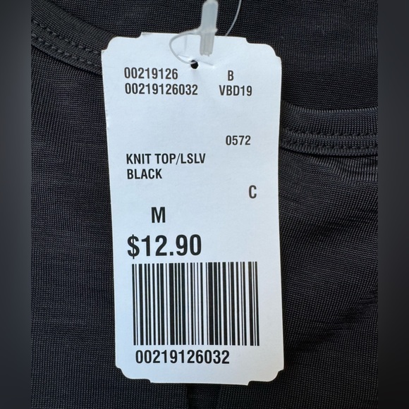 Forever 21 NWT Long Sleeve Crop Top, Black, Size M - Picture 6 of 6